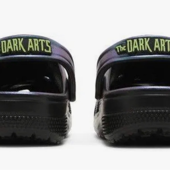 Crocs Harry Potter x Classic Clog 'The Dark Arts - Picture 9 of 11